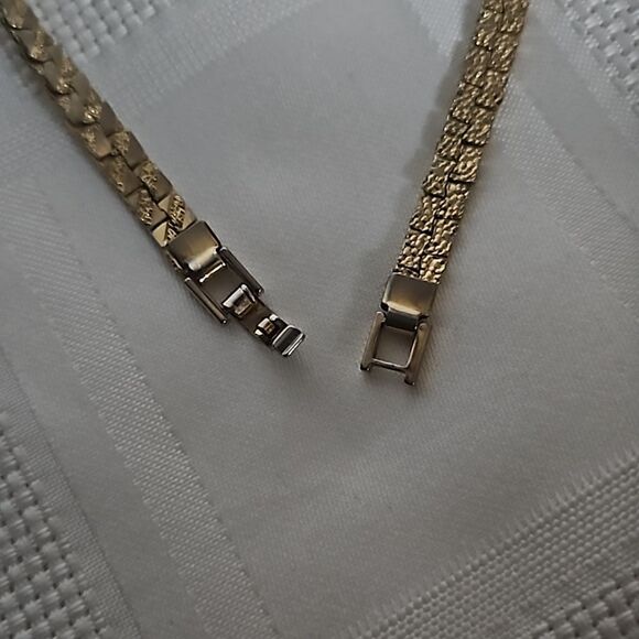 Vintage Women's Gold Plated Necklace With White Stone, Clasp Closure 9" - Picture 3 of 16